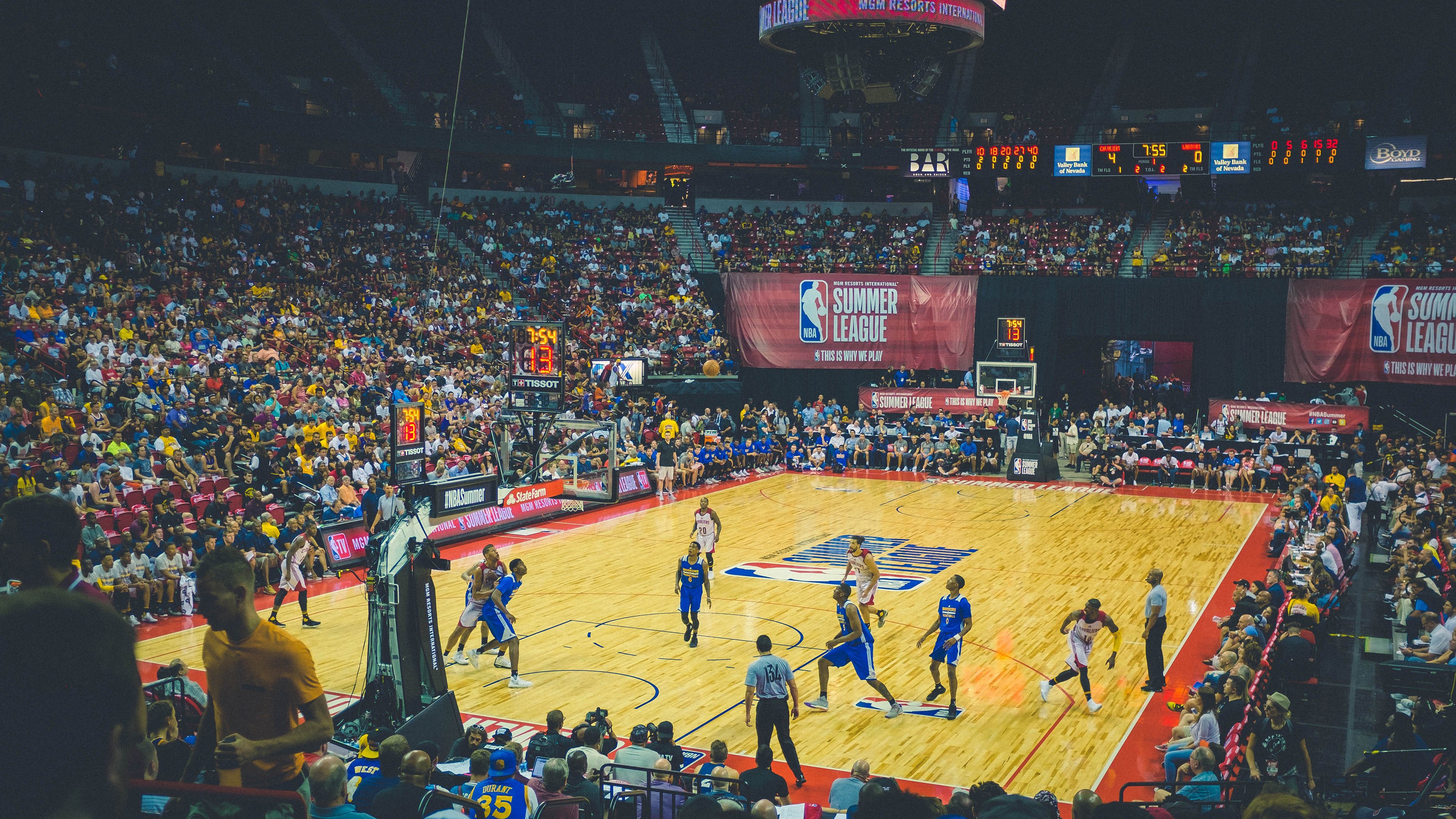 东决关键战之夜，布克全场最佳无争议